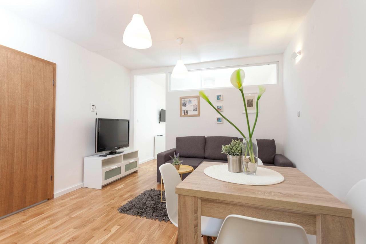Apartment Mikula Makarska Ngoại thất bức ảnh