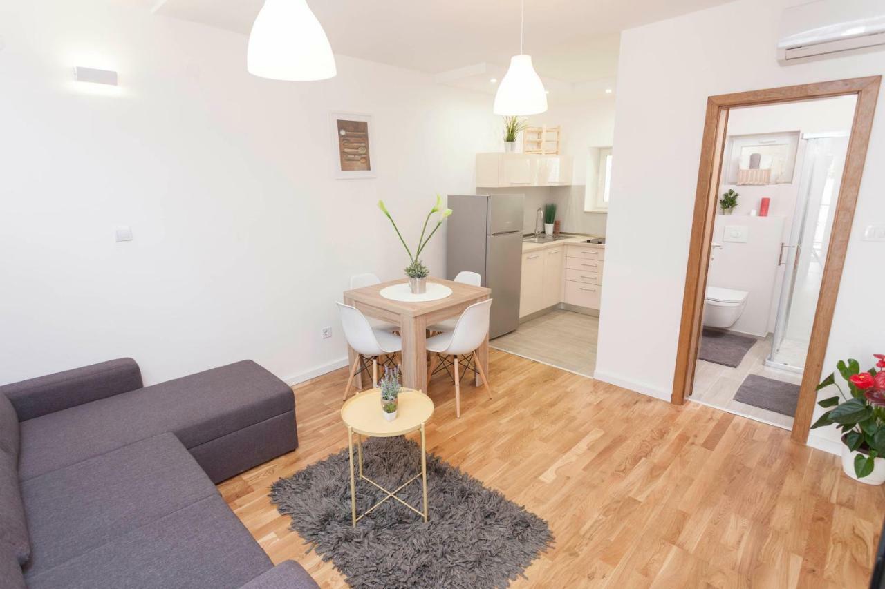 Apartment Mikula Makarska Ngoại thất bức ảnh