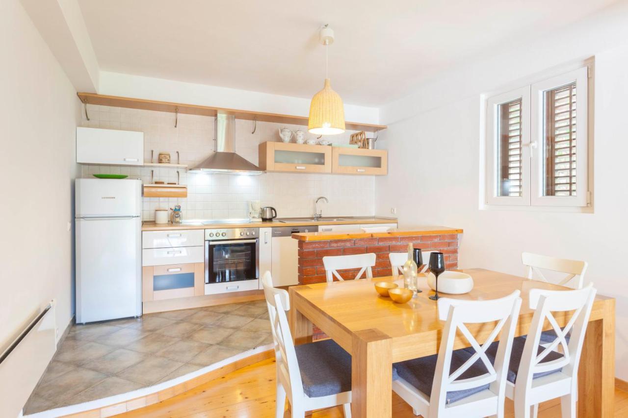 Apartment Mikula Makarska Ngoại thất bức ảnh