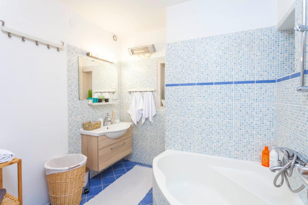 Apartment Mikula Makarska Ngoại thất bức ảnh